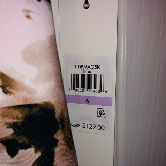 Calvin Klein dress (6) - Picture 4 of 8